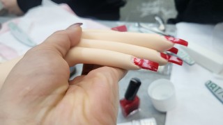 현장 실무 강사진과 대회 경험, 그리고 98.2% 합격률로 완성되는  안산네일아트학원의 네일 교육 과정